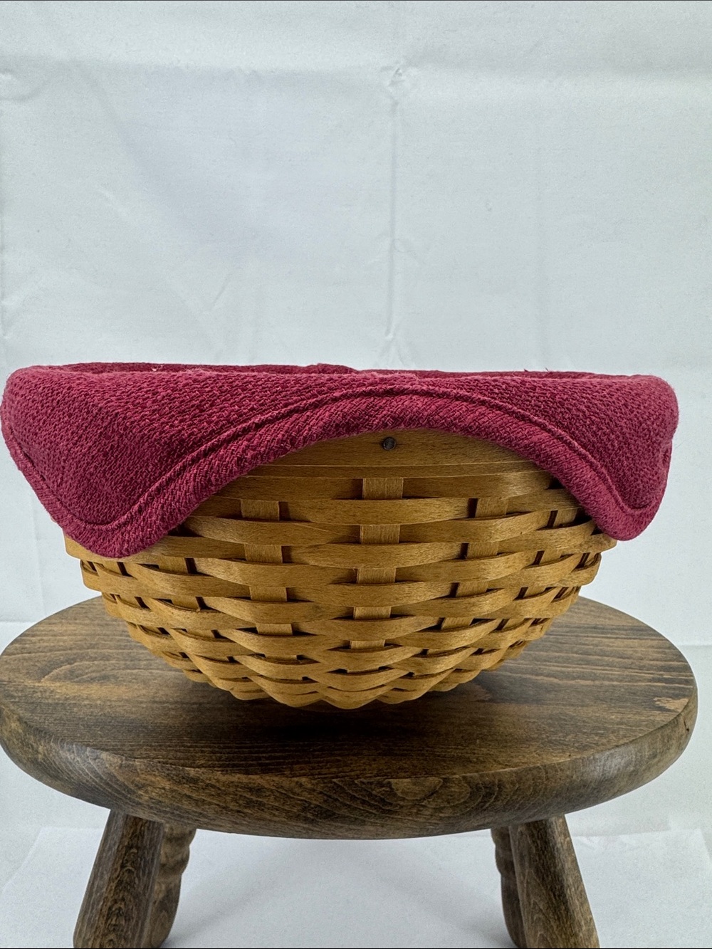 Longaberger 2002 Handmade Signed 9" Wicker Bowl Basket & Red Liner w/ Wood Base